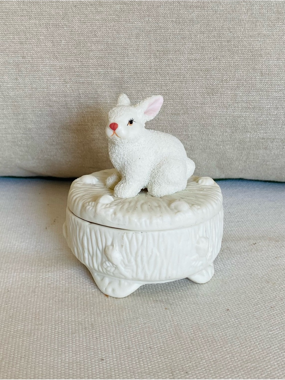 Vintage Porcelain Bisque Snow Bunny Rabbit Trinket Dish Lidded Box